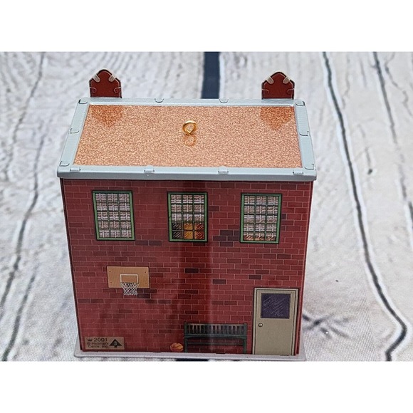 2001 Hallmark Keepsake Ornament Fire Station No. 1 Town And Country Nwt - Picture 3 of 4